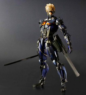 Диск Фигурка Райдена в синем костюме (Metal Gear Rising)