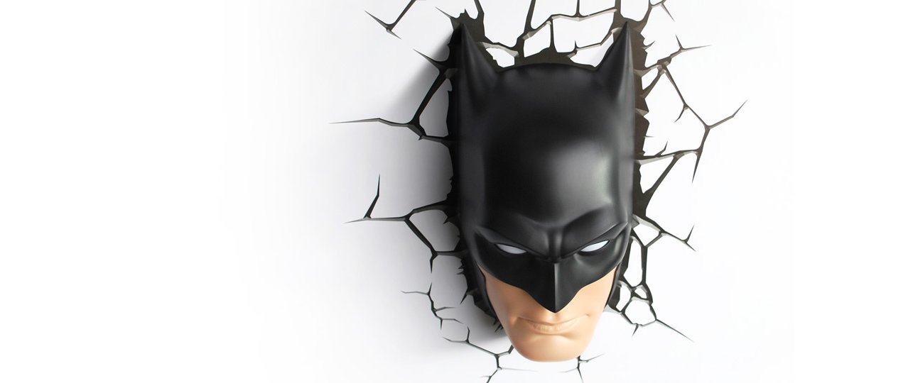 3d batman. Маска Бэтмена 3d. 3d ночник маска Бэтмена. Маска Бэтмена нелепая. Маска Бэтмена на полу.