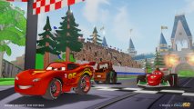 Скриншот № 2 из игры Disney Infinity. Набор 2+1 'Тачки' (Молния МакКуин, Холли Делюкс, Локация 'Тачки')
