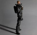 Скриншот № 1 из игры Фигурка Lawrence Barrett (Deus Ex: Human Revolution)