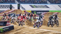 Скриншот № 1 из игры Monster Energy Supercross 5 [Xbox]