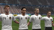 Скриншот № 1 из игры Pro Evolution Soccer 2013 [PSP]